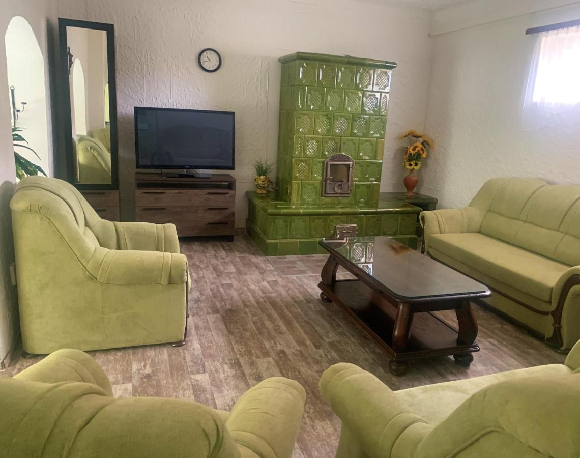 Viktor Apartmanhaz Zamárdi Buitenkant foto